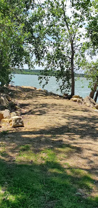 Walleye Point Campground Picture 2