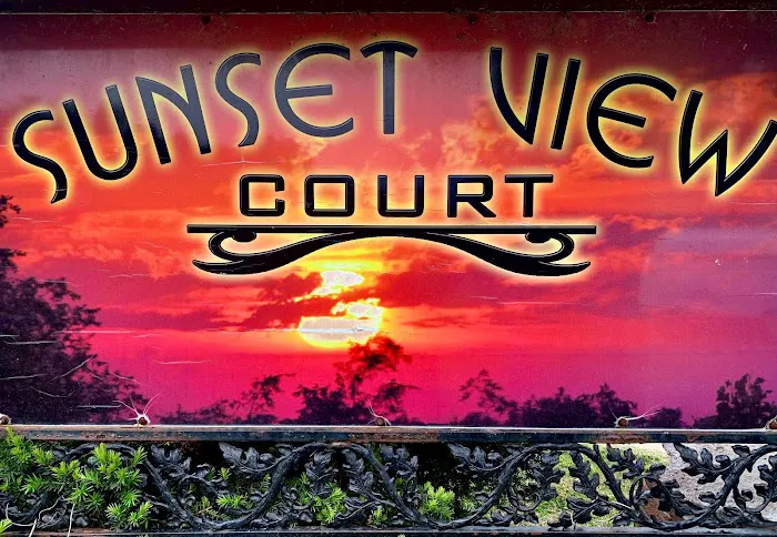 Sunset View Trailer Court Picture 8