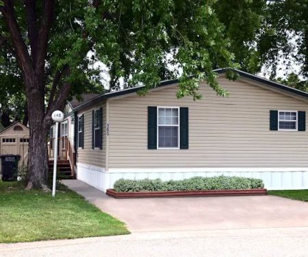 Blue Valley Manufactured Home Community