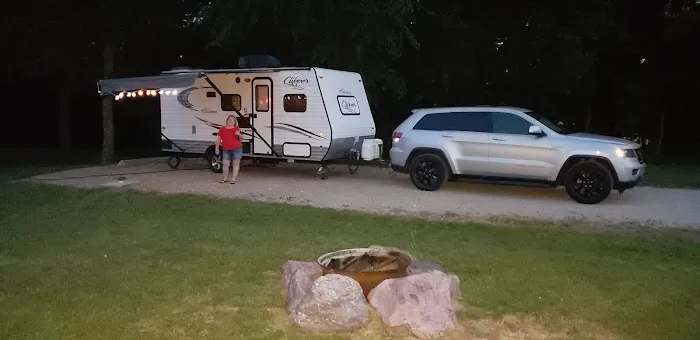 Oregon Trail RV Park Picture 4