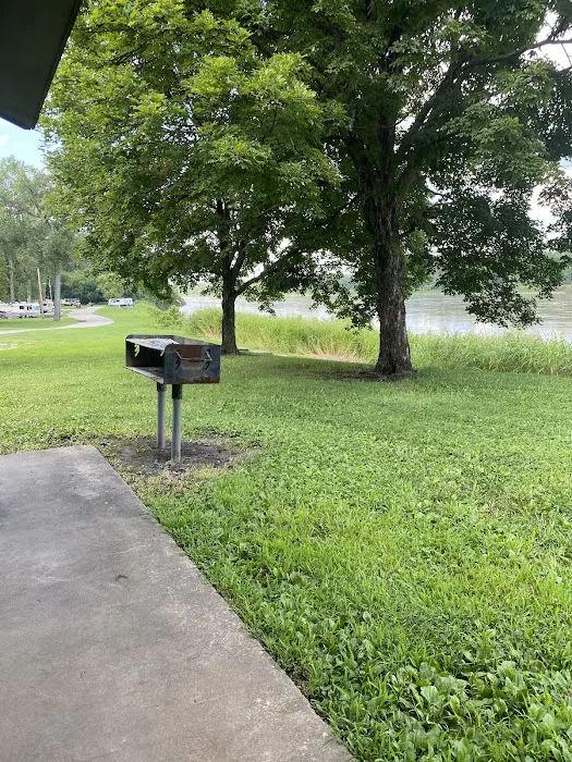 Riverfront Campground Picture 3