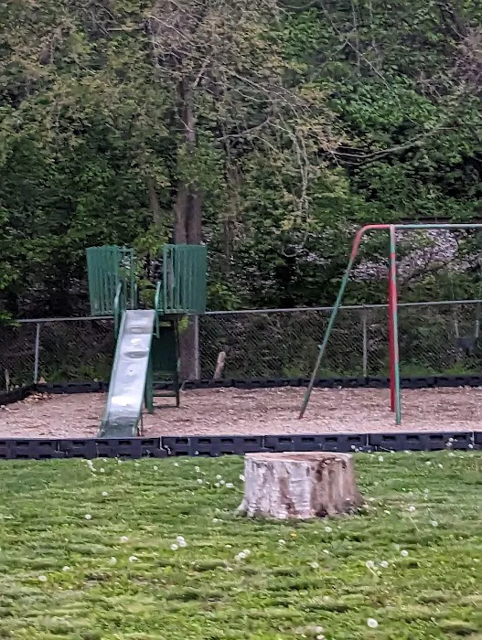 Riverfront Campground Picture 10