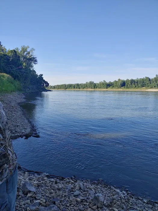 Riverfront Campground Picture 7