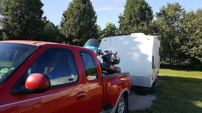 Suncatcher Lake RV Park Picture 10