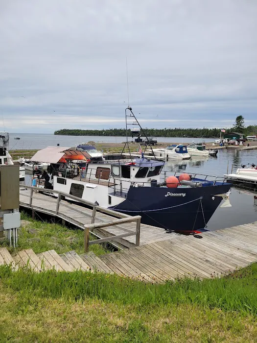 Grand Portage Marina and RV Campground Picture 2