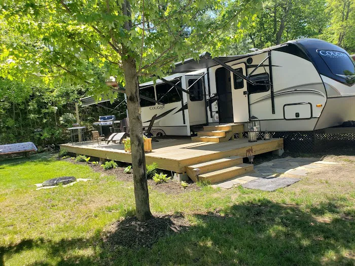 Highview Campground & RV Park Picture 9