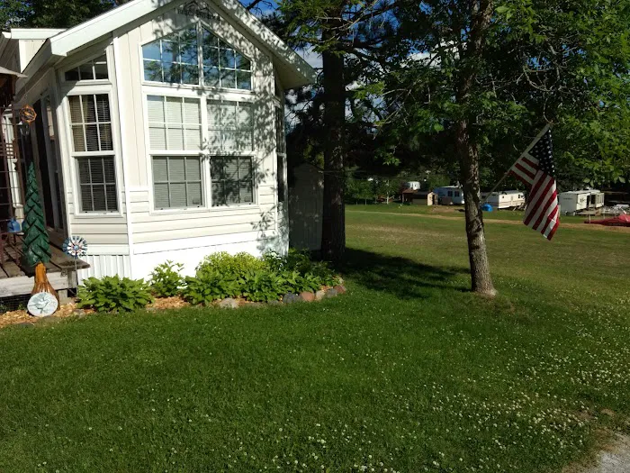 Highview Campground & RV Park Picture 10