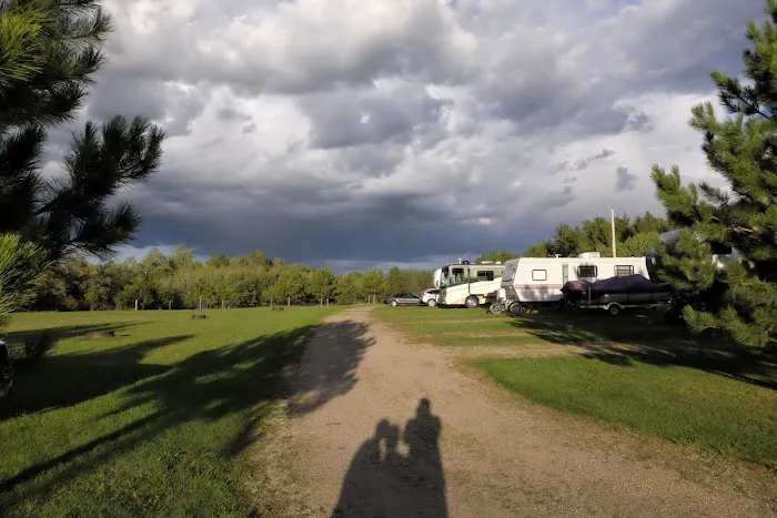 Heartland Trailside (RV Park, Mini Golf, Ice Cream) Picture 8