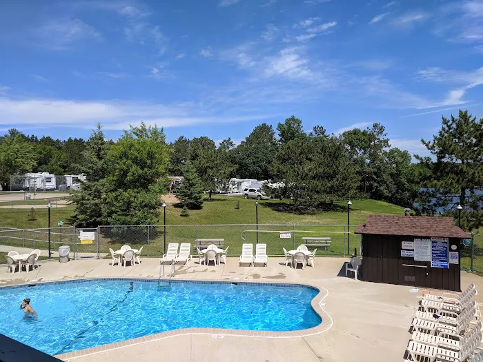 Vagabond Village Campground Picture 3