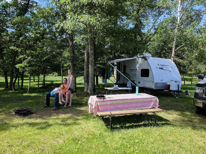 Vagabond Village Campground Picture 2