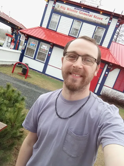 Big Winnie Store RV Park & Campground Picture 2