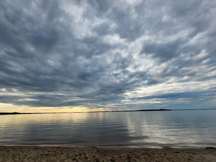NORWAY BEACH LOOP Picture 3