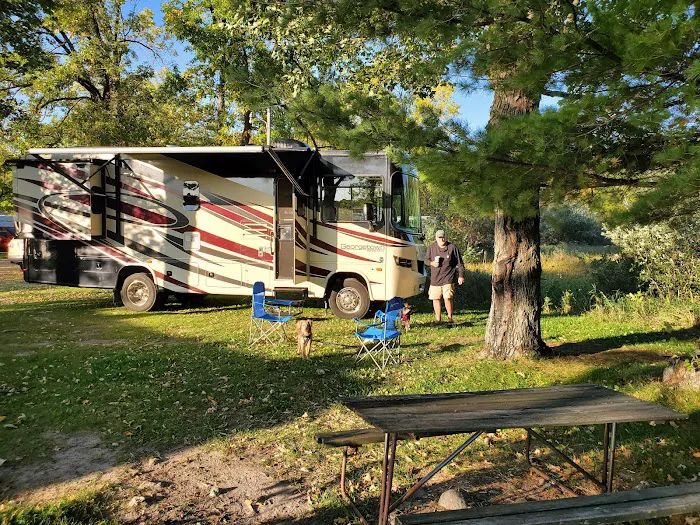 Quietwoods Resort & Campground Picture 3