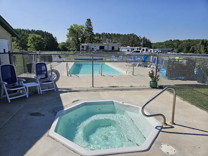 Tomahawk Resort & RV Park Picture 4