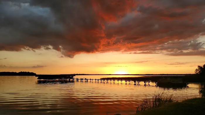 Tomahawk Resort & RV Park Picture 7