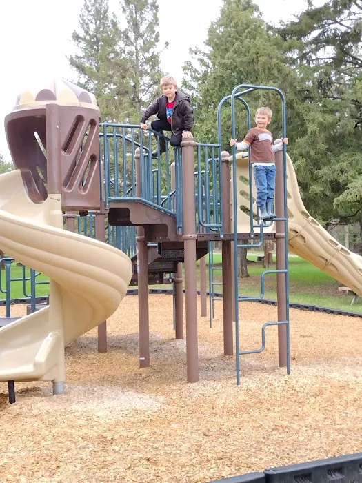 Pine Tree Park Municipal Campground Picture 7