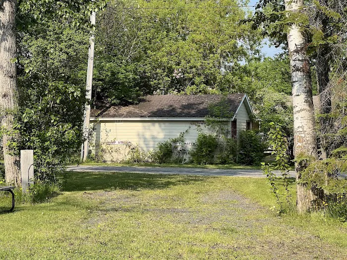 Voyageurs RV Campground and Cabins Picture 6