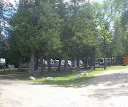 Voyageurs Sunrise Resort & Campground
