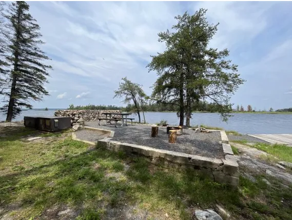 Whites Point R47 Picture 1