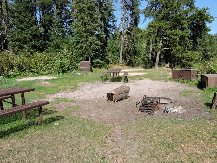 Eks Bay K8 Campsite Picture 2
