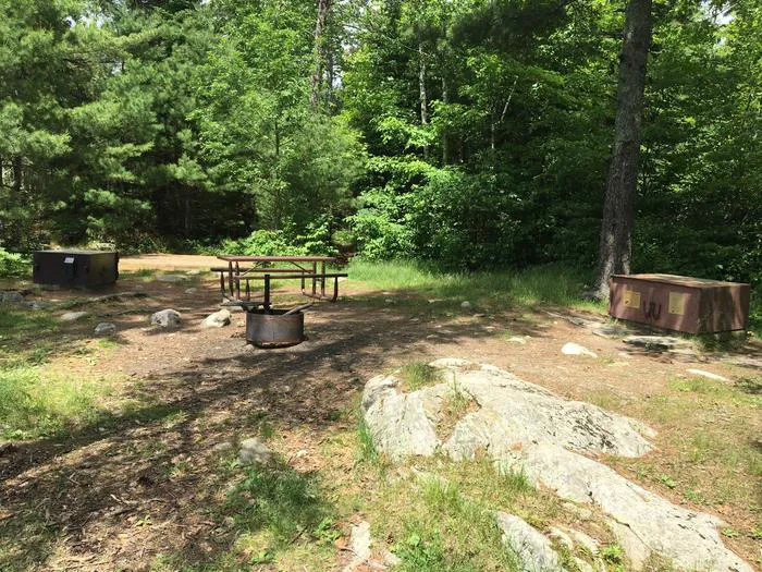 Namakan Island East N27 Campsite Picture 4