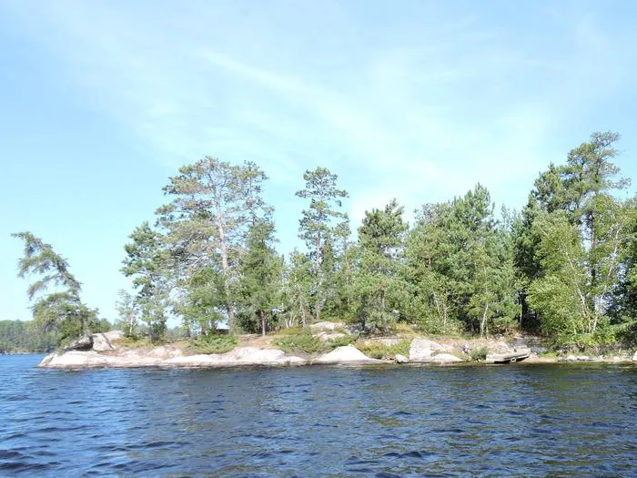 Rainbow Island N33 Campsite Picture 4