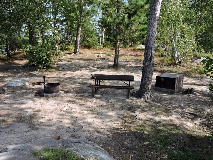 Rainbow Island N33 Campsite Picture 8