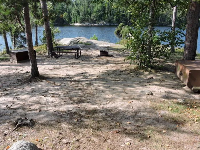 Rainbow Island N33 Campsite Picture 6
