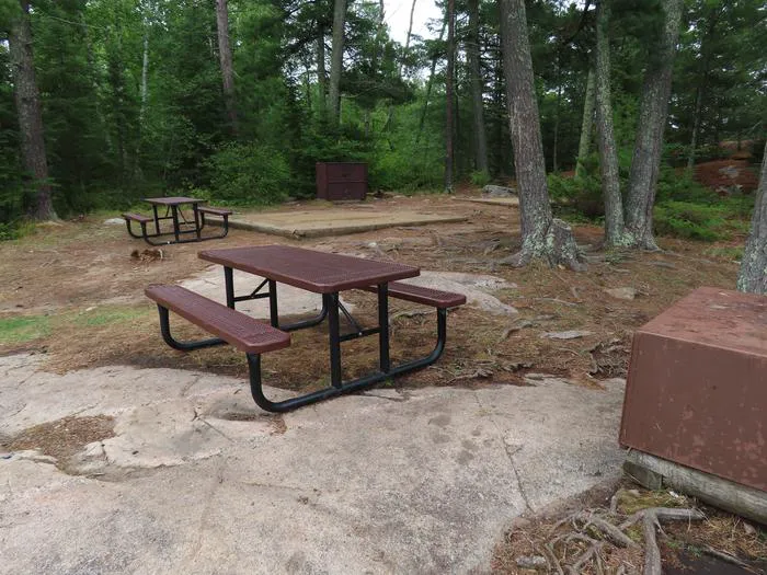 King Pin S10 Campsite Picture 4