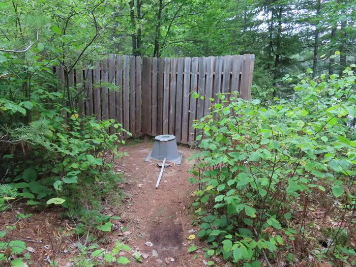 King Pin S10 Campsite Picture 3