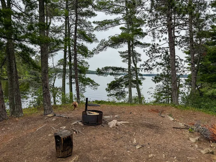 HB Sand Point Island East S16 Houseboat Campsite Picture 4