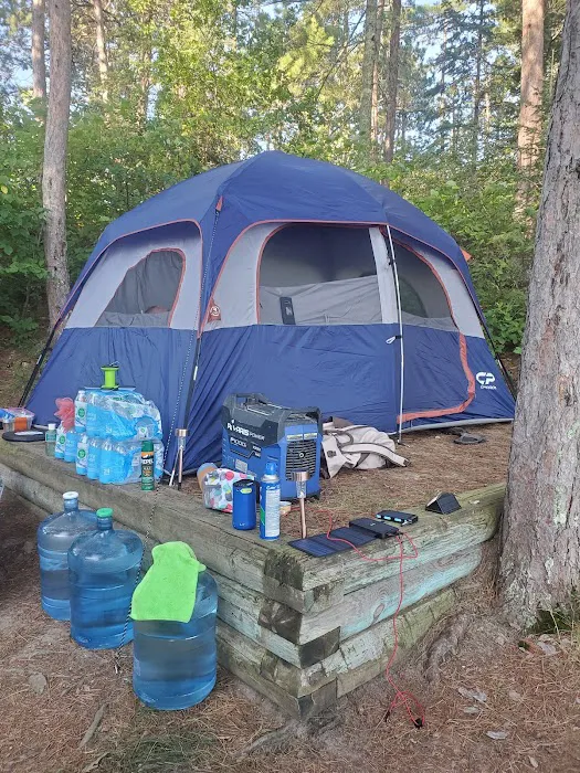 Houseboat Island West S9 Tent Campsite Picture 10
