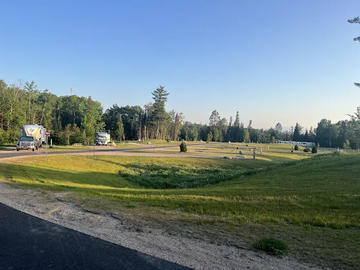 Crane Lake Voyageur RV Campground Picture 5