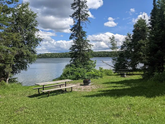 Larson Lake Campground Picture 3