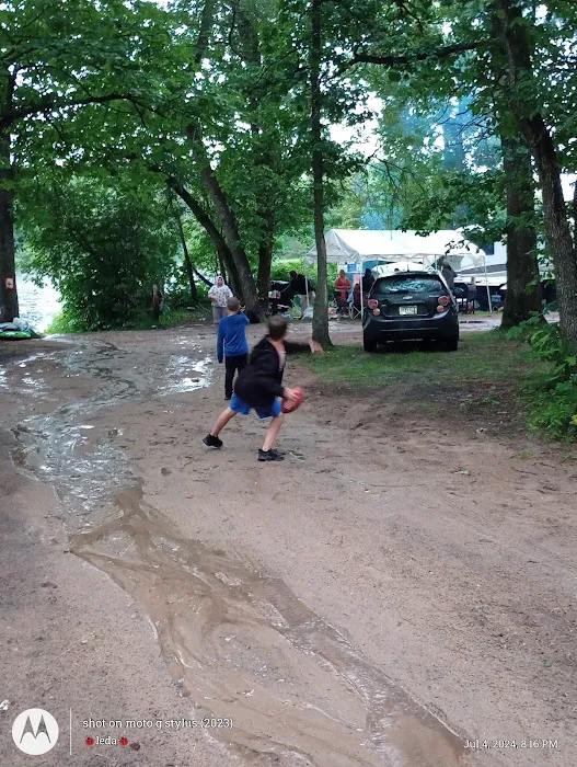 White Dog Campsite Picture 5