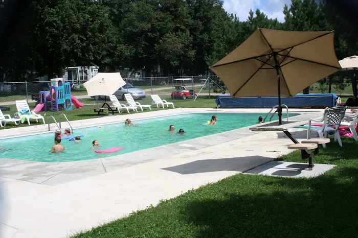 Golden Eagle RV Village Picture 7