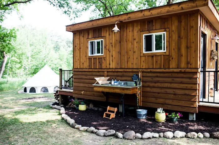 The Grove Glamping Picture 4