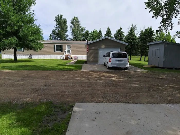 Country Manor Mobile Home Park Picture 1