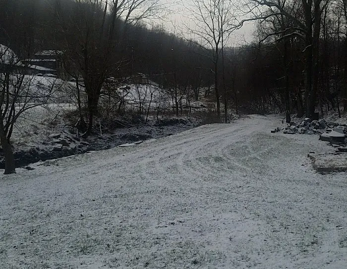 Meighen RV Park Picture 3