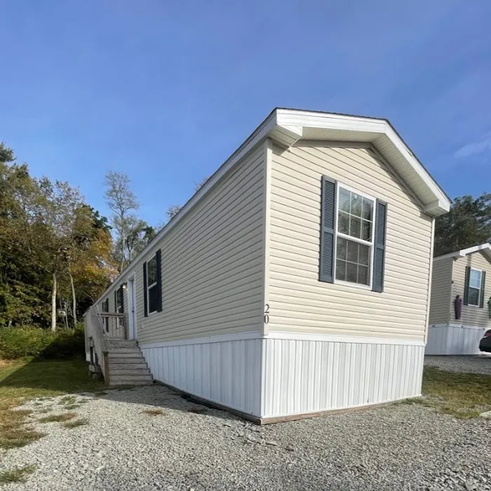 Charter Oaks Manufactured Home Community Picture 8