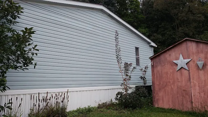 Sunnyhill Mobile Home Park Picture 6