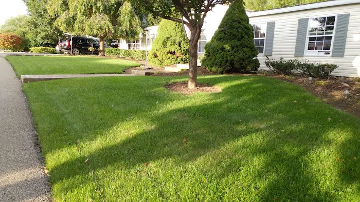Sunnyhill Mobile Home Park Picture 7