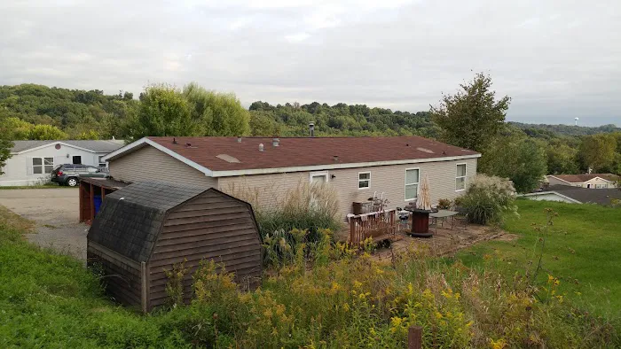 Sunnyhill Mobile Home Park Picture 10