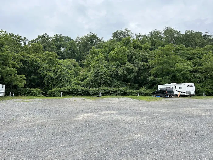 Clarksburg RV and Camper Site Picture 1