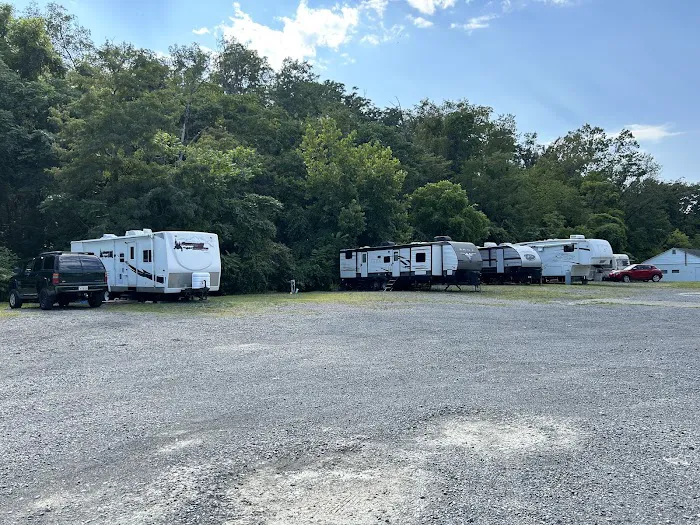Clarksburg RV and Camper Site Picture 5