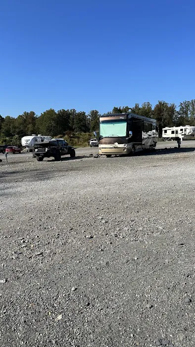 Cousin Eddie's RV Park Picture 7
