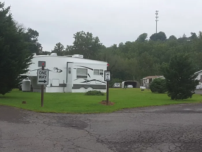 Oakdale Village Mobile City, LLC Picture 6