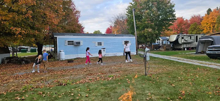 Cozy Oaks RV Resort Picture 1