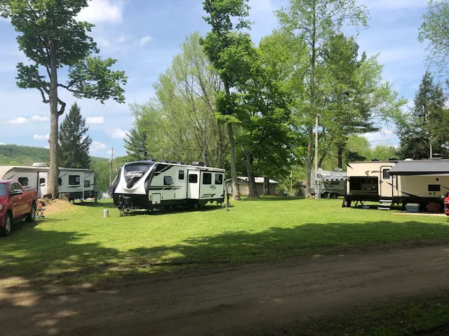 Mitchell Lake Campgrounds Picture 3