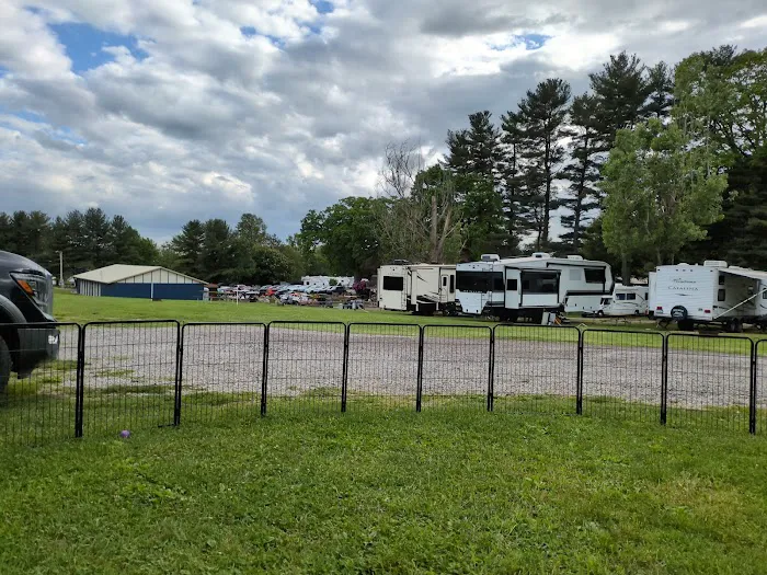 Buttercup Woodlands Campground Picture 10